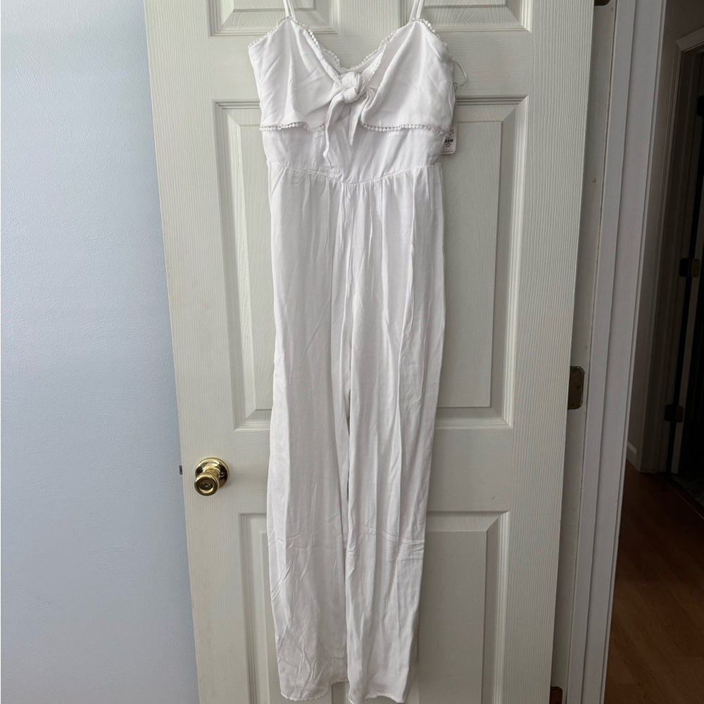 White Sleeveless Jumpsuit